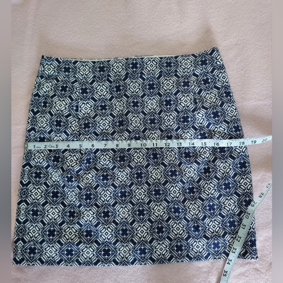 J Crew Jacquard Blue and White Mini Skirt, Size 4. NEW - Picture 2 of 8